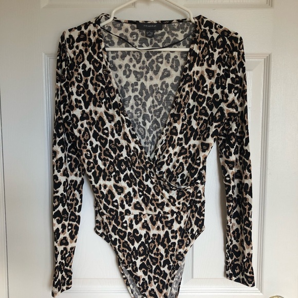 Leopard Plunge Bodysuit - Picture 2 of 3